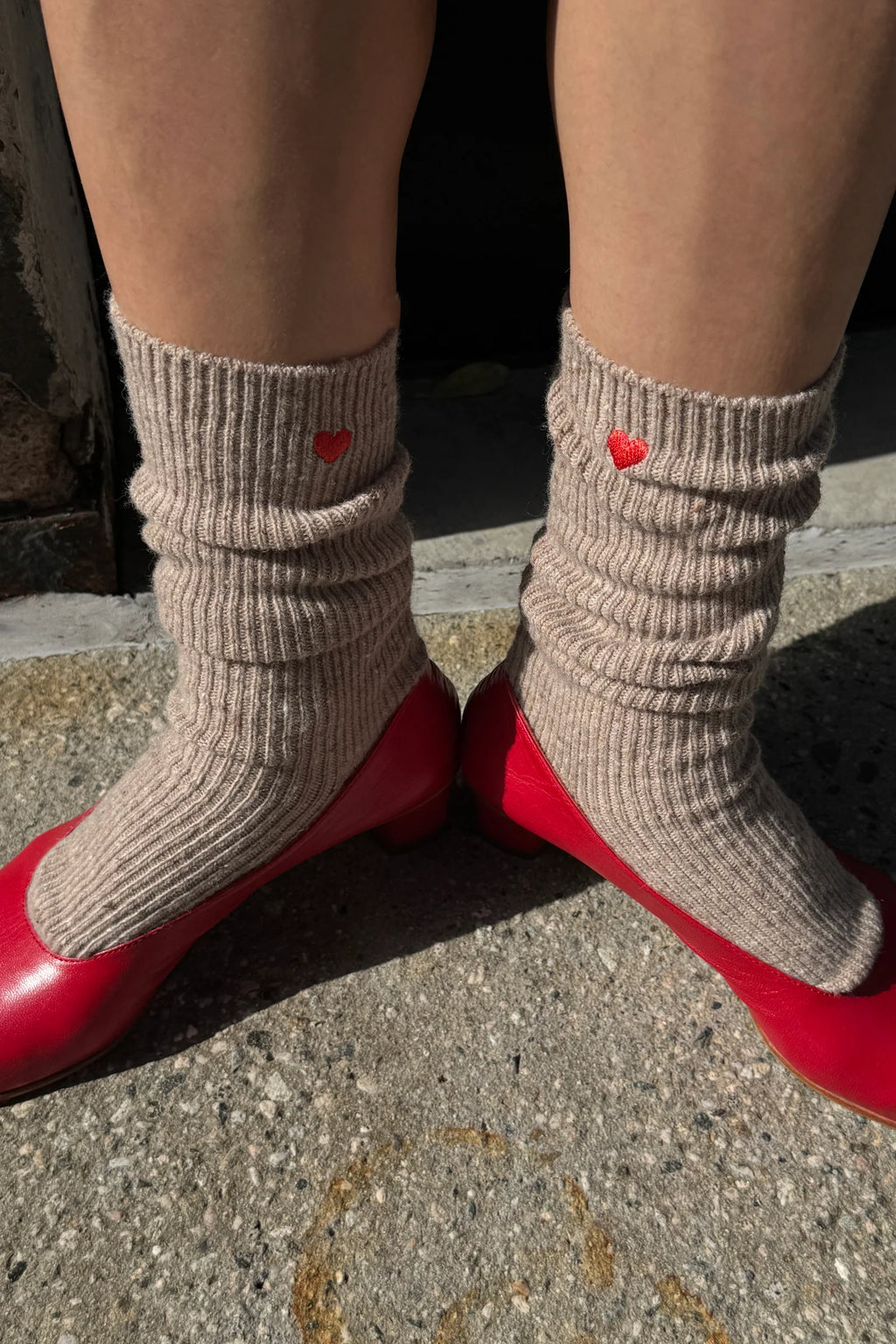 Le Bon Shoppe | Embroidered Snow Socks - Tan + Heart