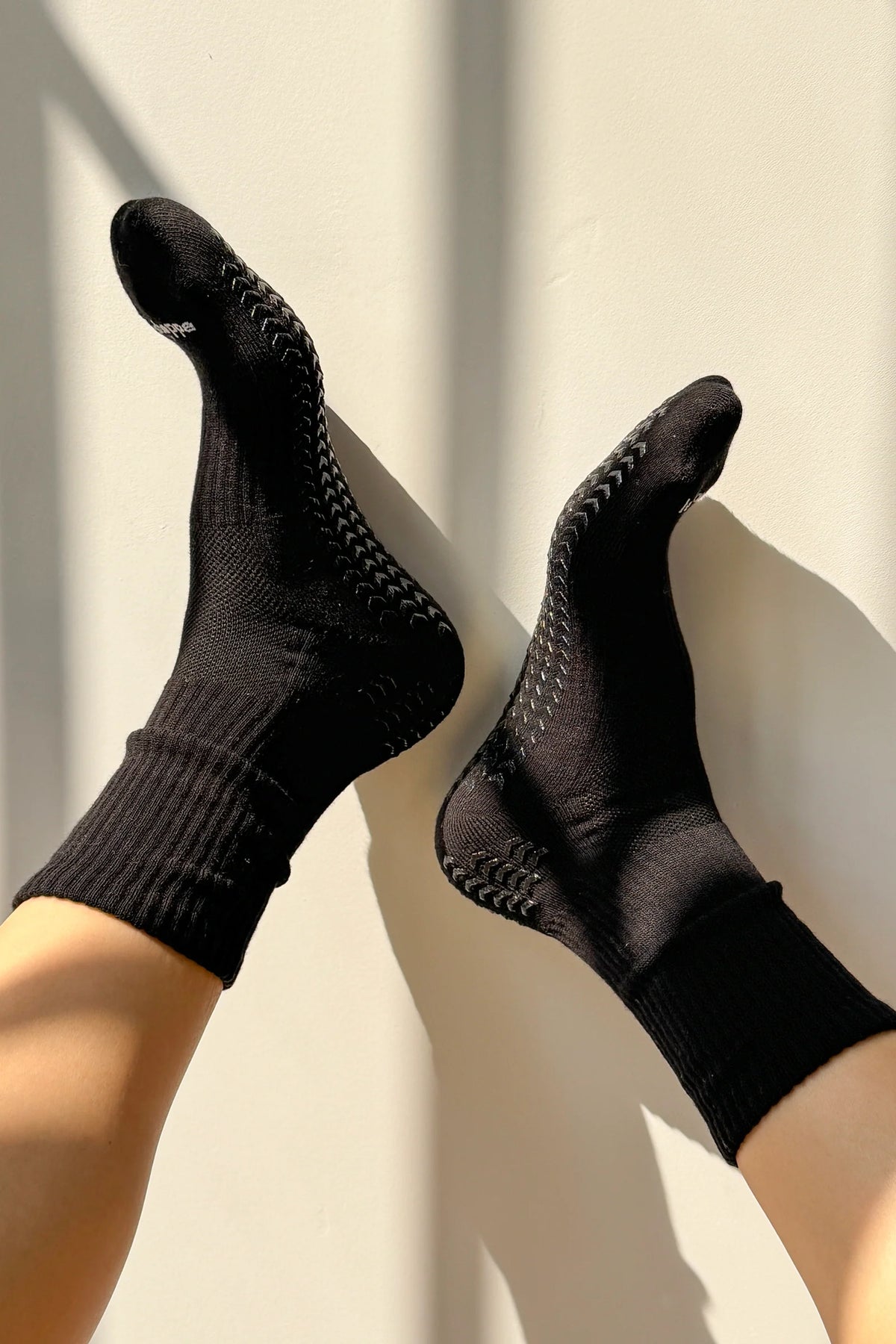 Le Bon Shoppe | Grip Gym Socks - Black + Black