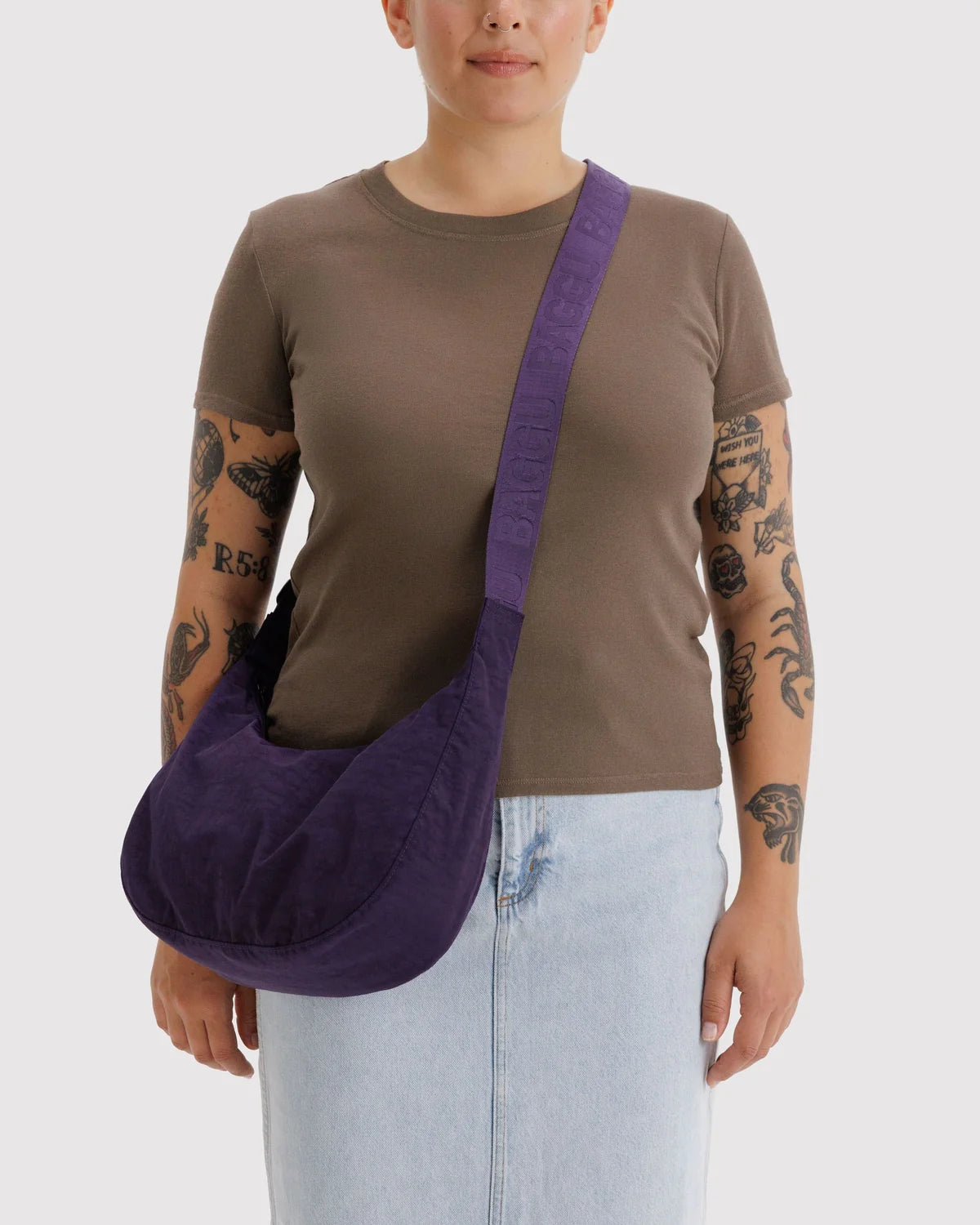 Baggu | Medium Nylon Crescent Bag - Fig