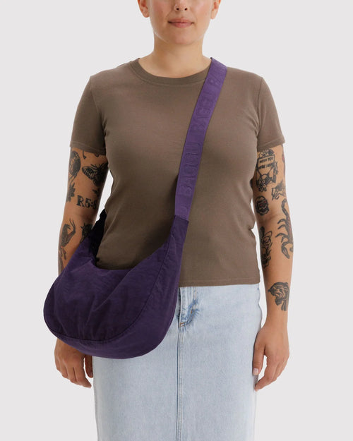 Baggu | Medium Nylon Crescent Bag - Fig
