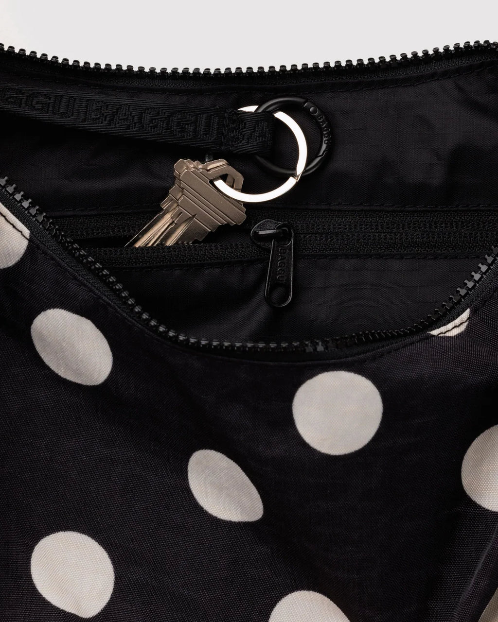Baggu | Medium Nylon Crescent Bag - Black and Cream Polka Dot