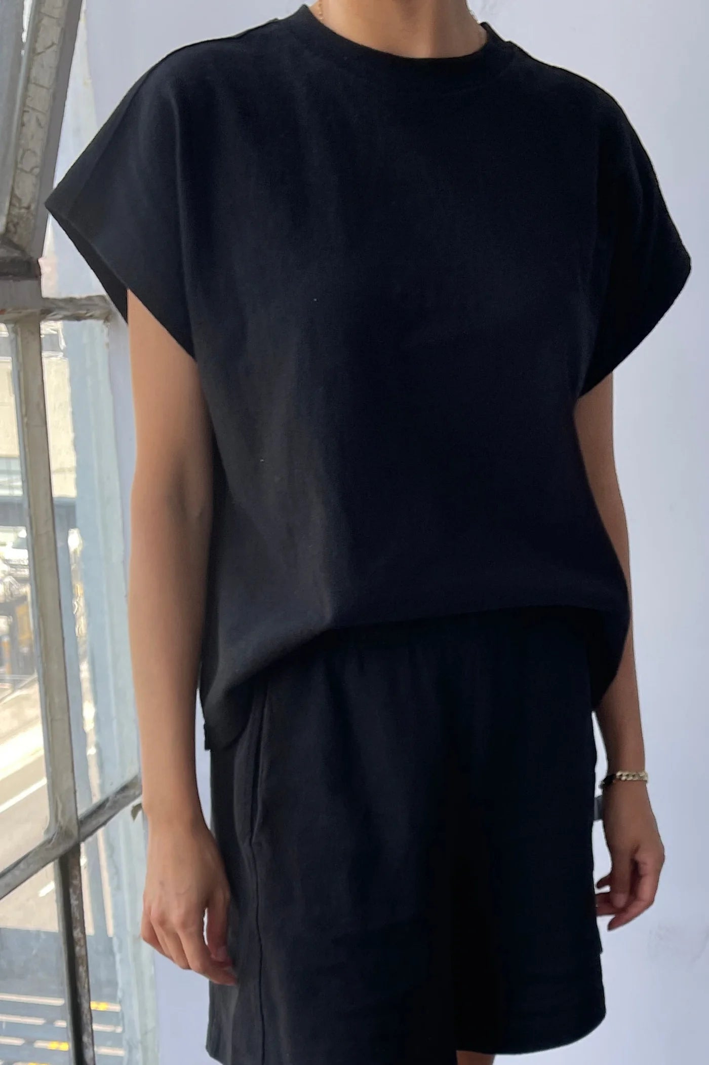 Le Bon Shoppe | Jeanne Tee - Black