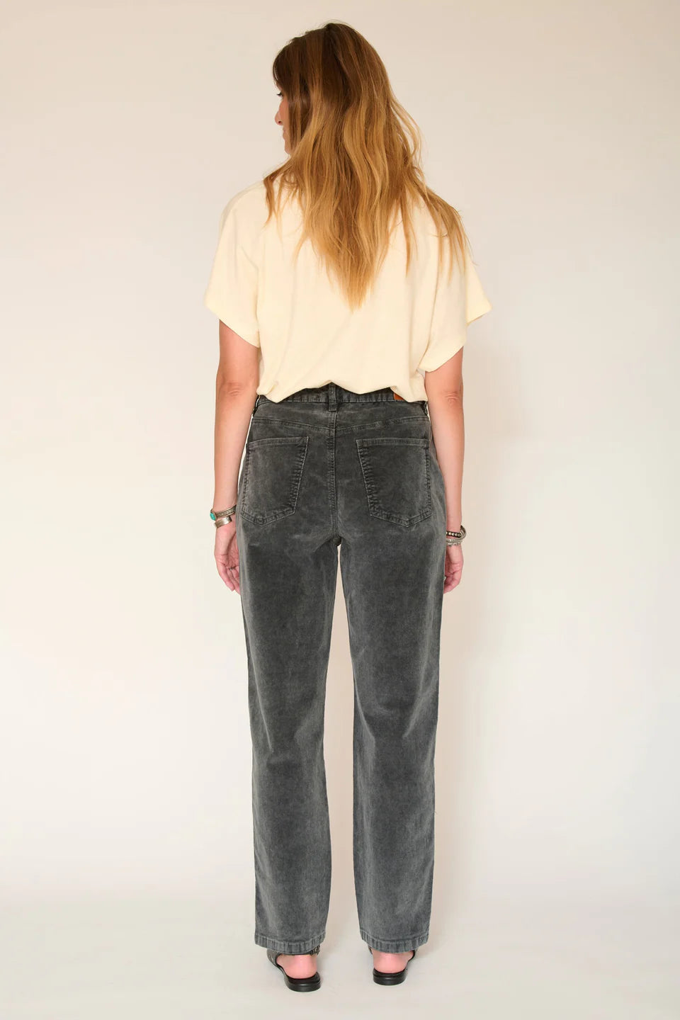 MKT Studio |Pryra Velvet Vintage Corduroy - Carbone