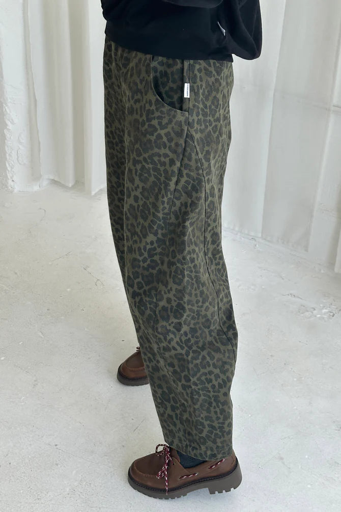 Le Bon Shoppe | Arc Pants - Fern Leopard