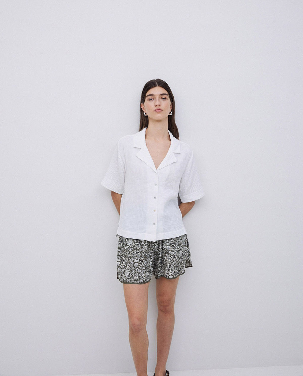 Yerse | Two Material Lapel Shirt, Gauzy Cotton - White
