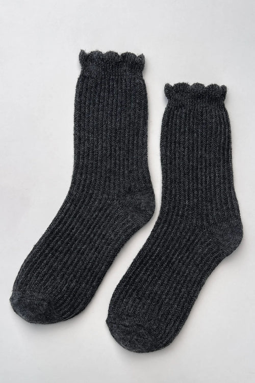 Le Bon Shoppe | Linen Scallop Socks - Charcoal