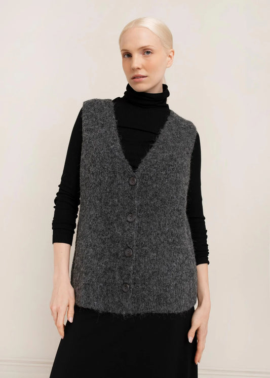 Paper Label | Karina Vest - Charcoal