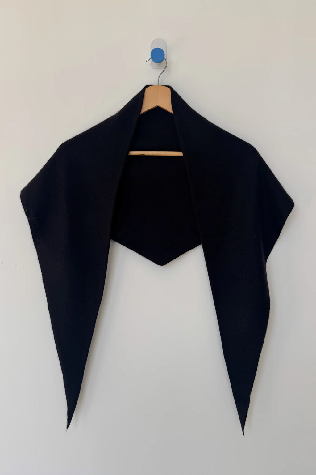 Le Bon Shoppe | Cashmere Shawl - Black
