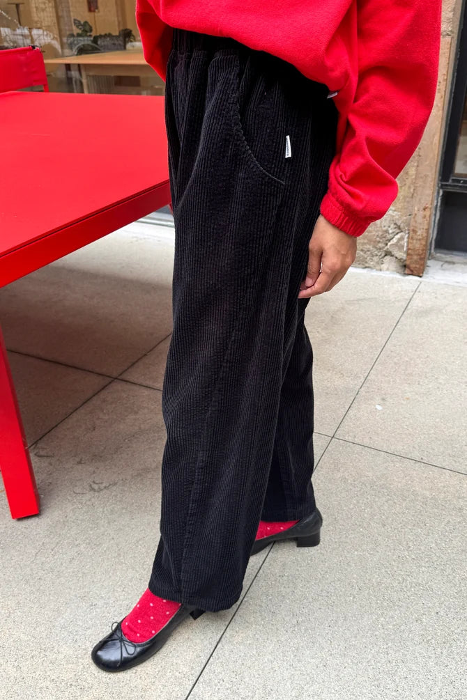 Le Bon Shoppe | Soft Corduroy Arc Pants - Black