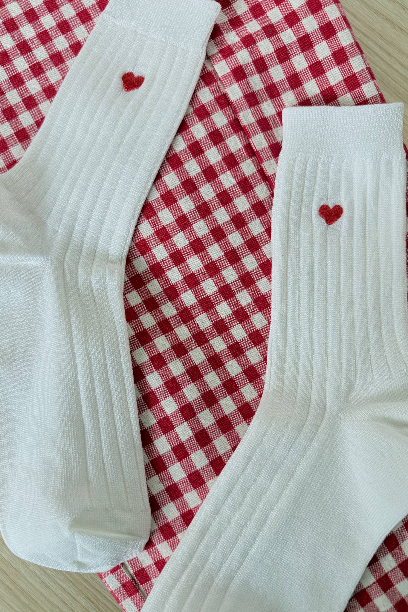 Le Bon Shoppe | Embroidered Her Socks - Classic White + Heart