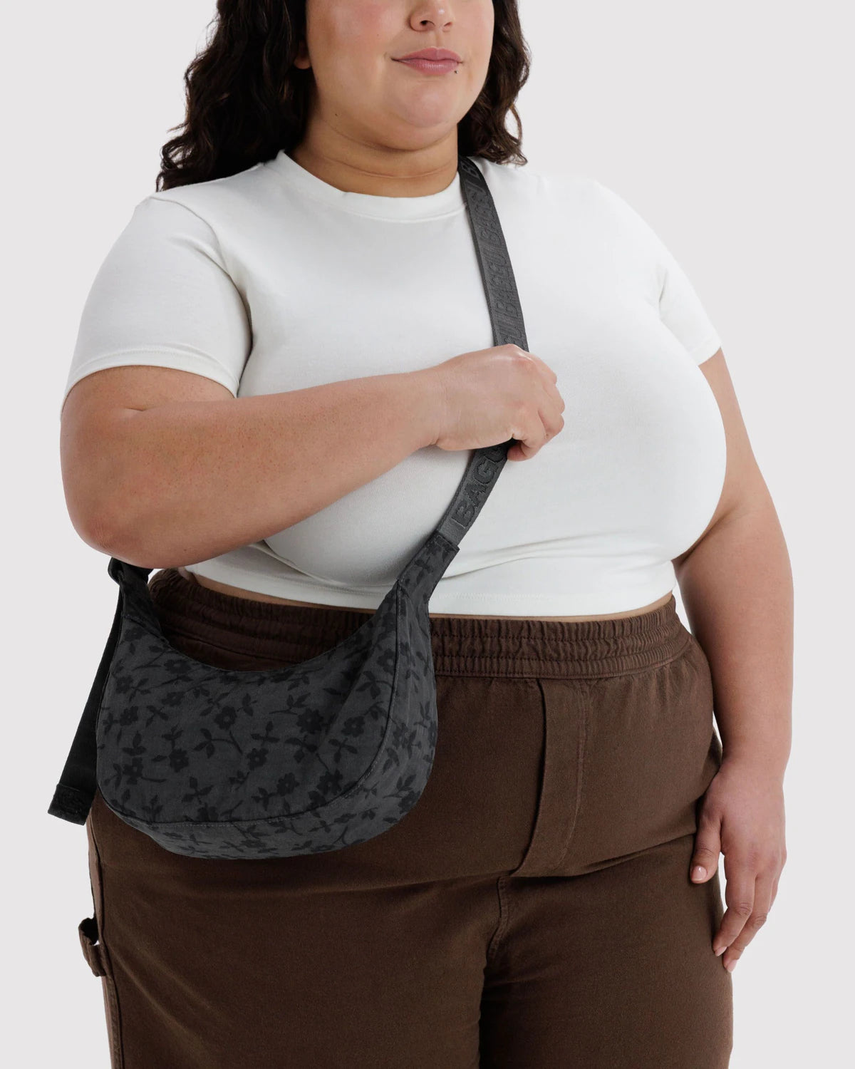 Baggu | Small Nylon Crescent Bag - Charcoal Ditsy Floral