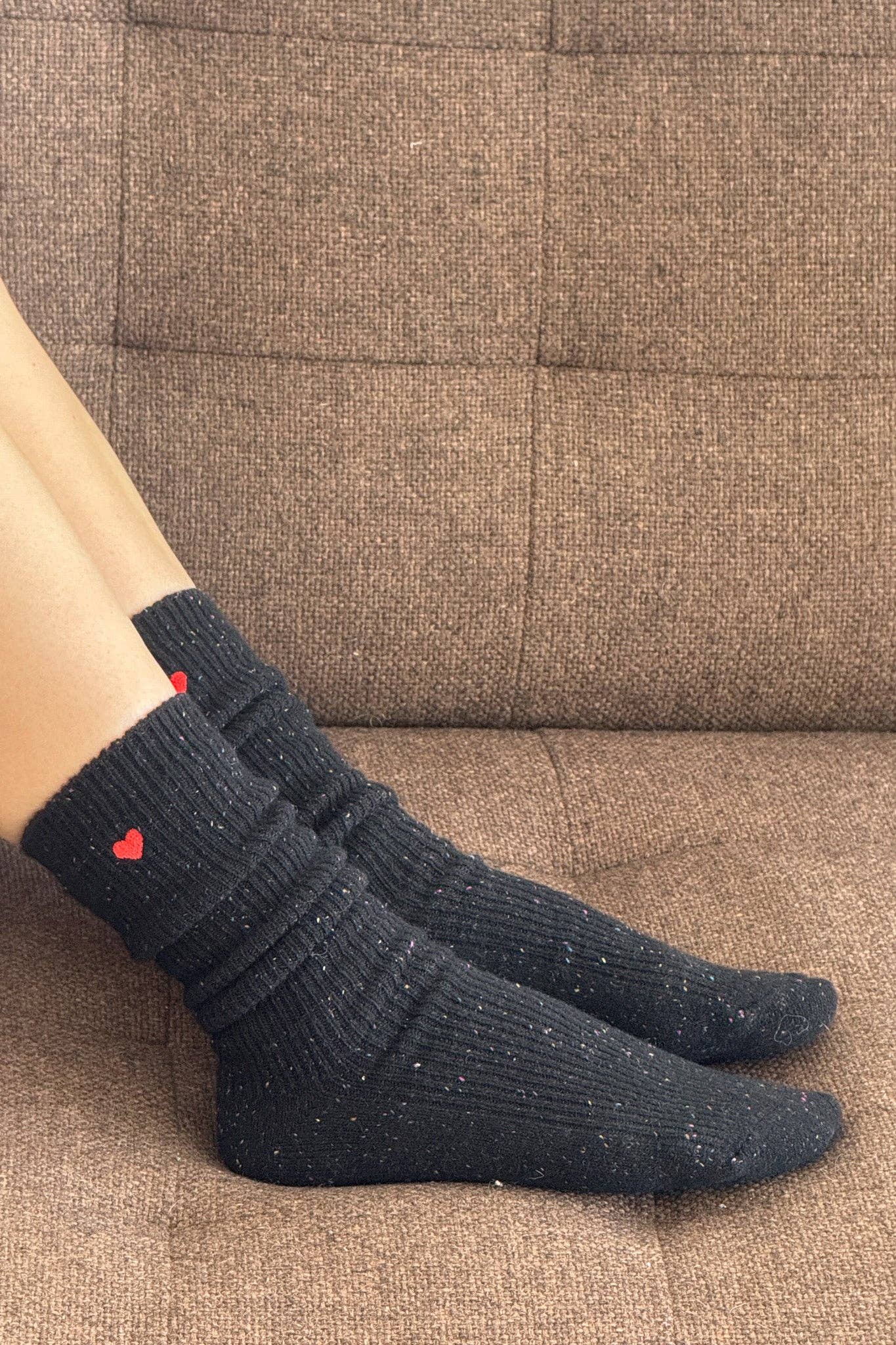 Le Bon Shoppe | Embroidered Snow Socks - Black & Heart