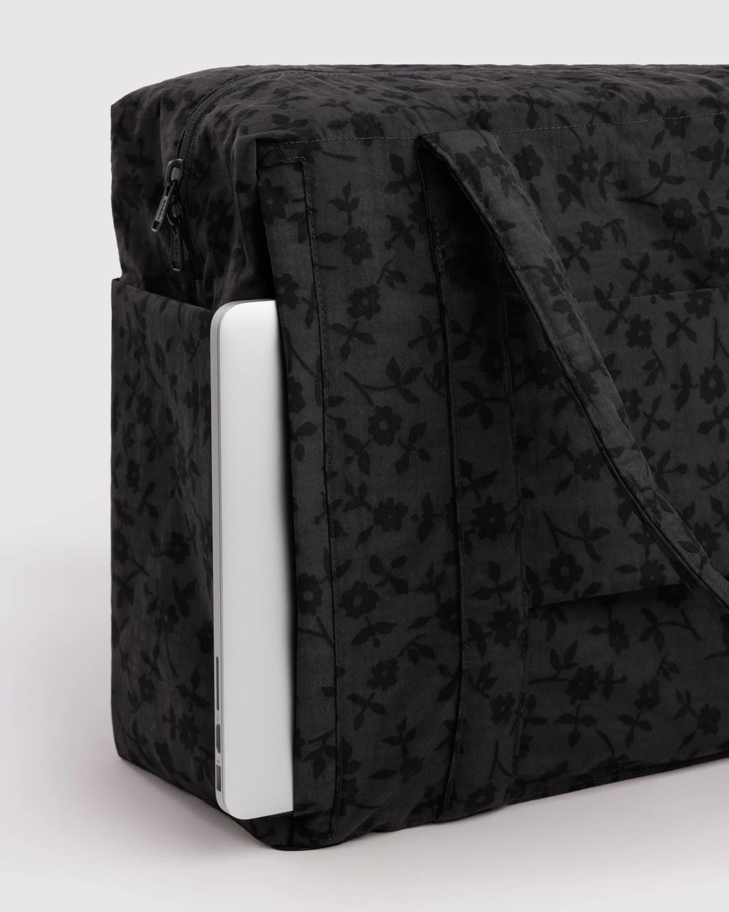 Baggu | Cloud Carry-on - Charcoal Ditsy Floral