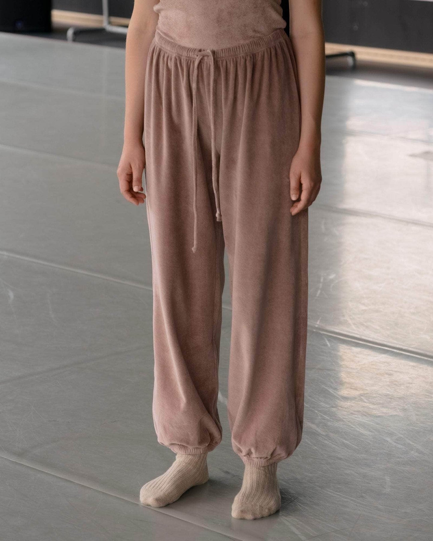 Baserange | Pillow Sweatpants - Organic Cotton Velour