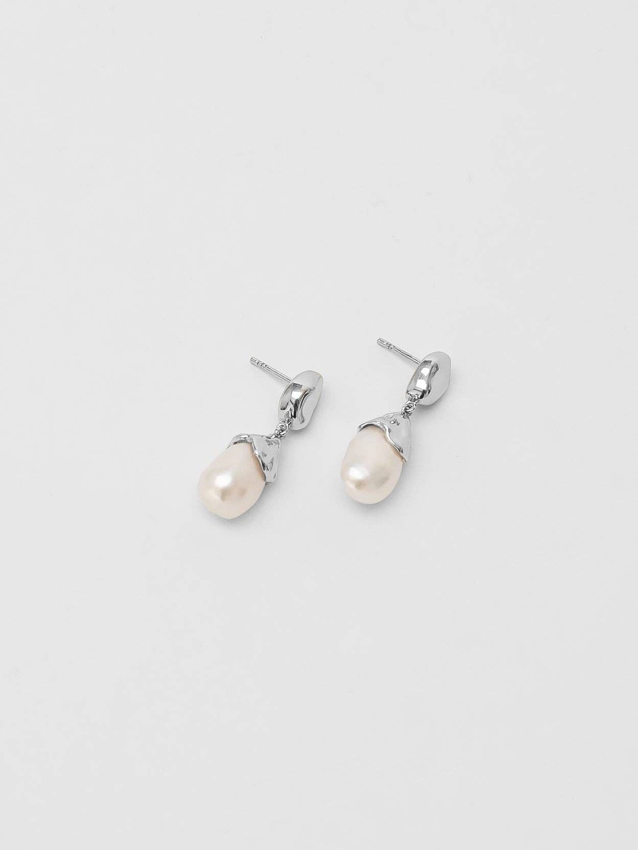 Wolf Circus | Pearl Drop Earring in Sterling Silver