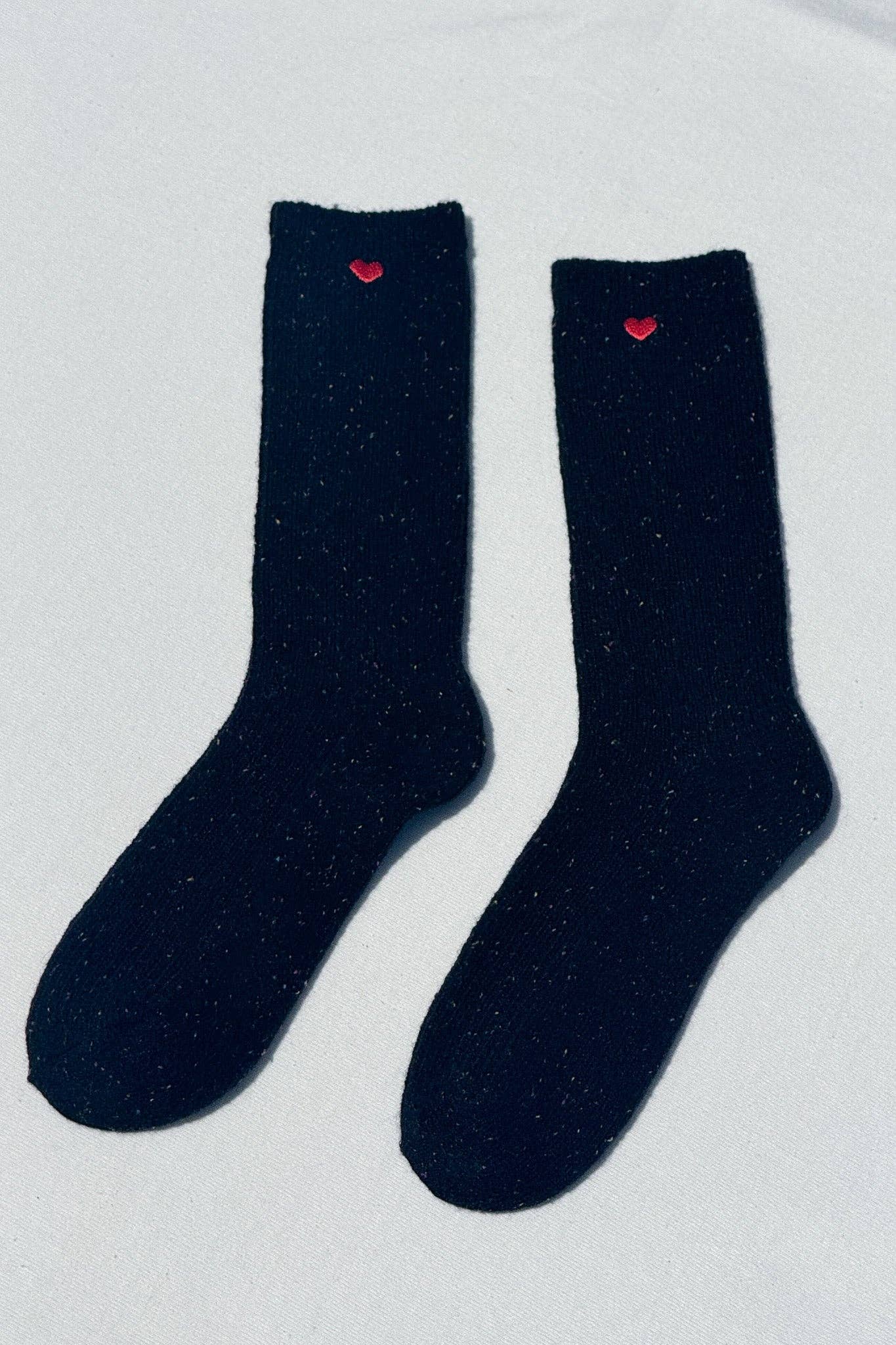 Le Bon Shoppe | Embroidered Snow Socks - Black & Heart