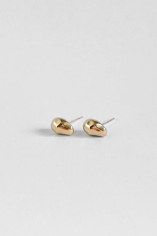 Kara Yoo | Pebble Studs - Gold Vermeil