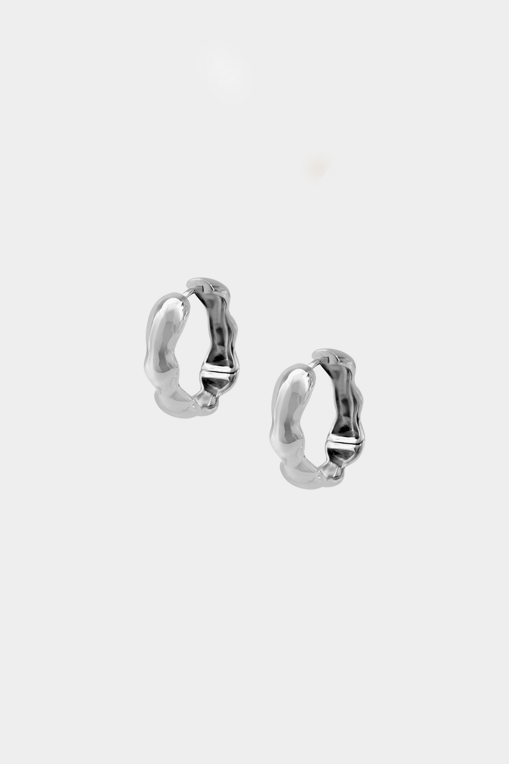 Kara Yoo | Lara Hoops, Medium - Silver