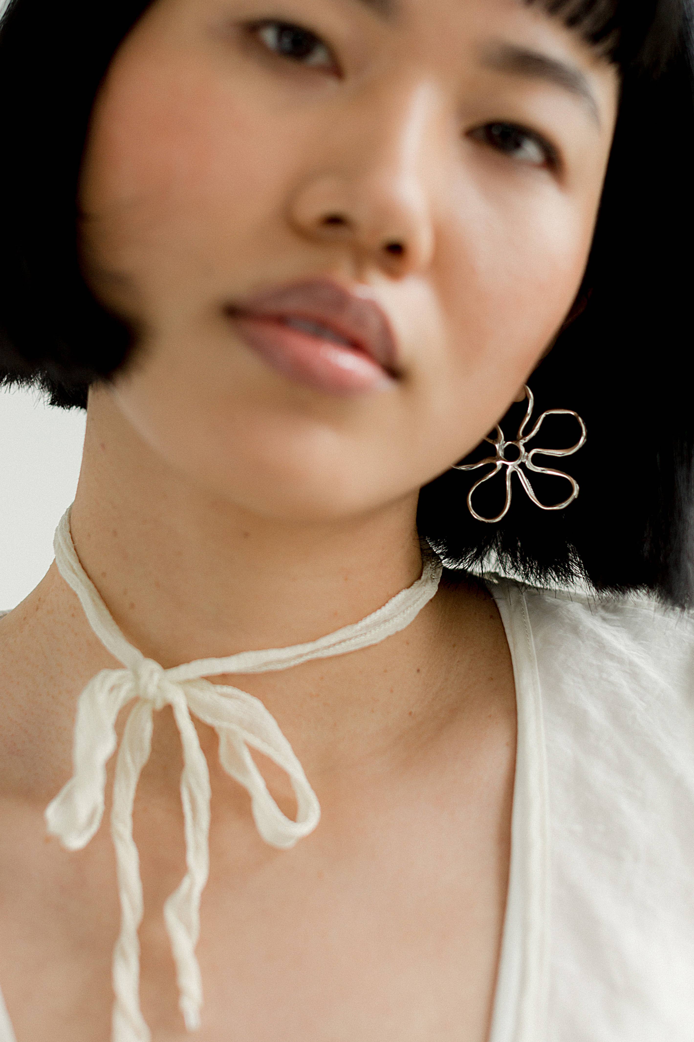 Kara Yoo | Flora Large Hoops - Silver