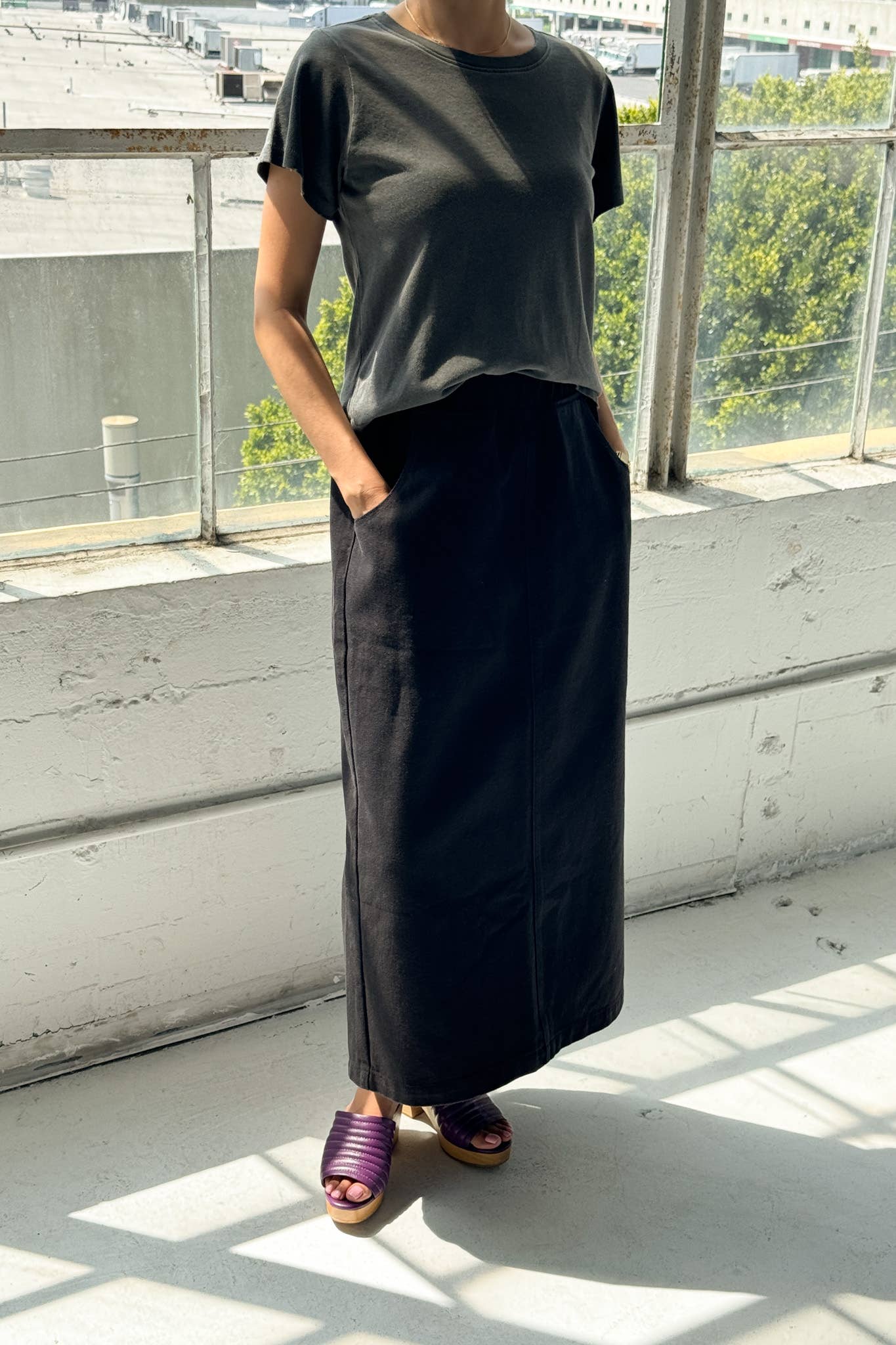 Le Bon Shoppe | Long City Skirt - Black