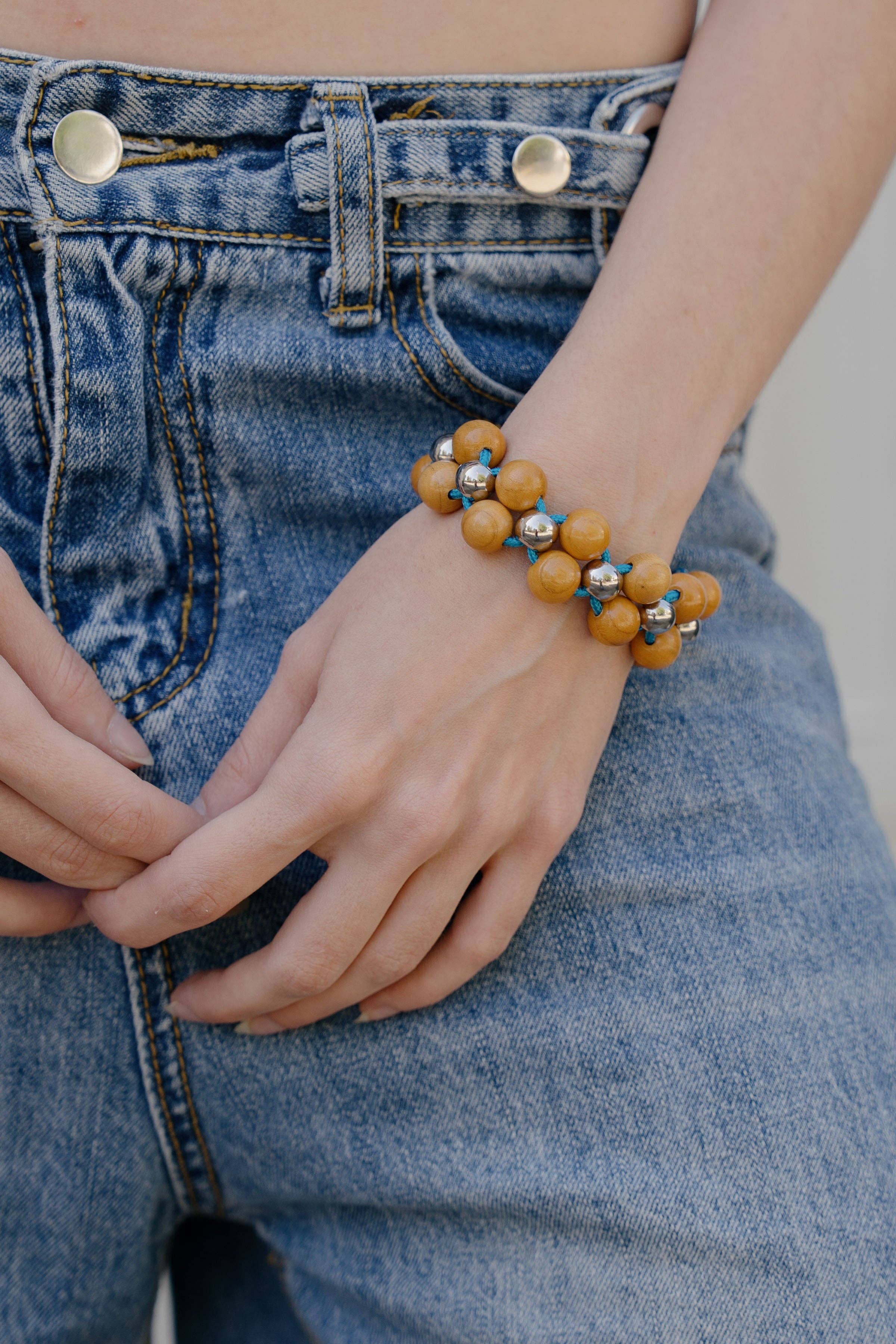 Kara Yoo | Weave Beaded Loop