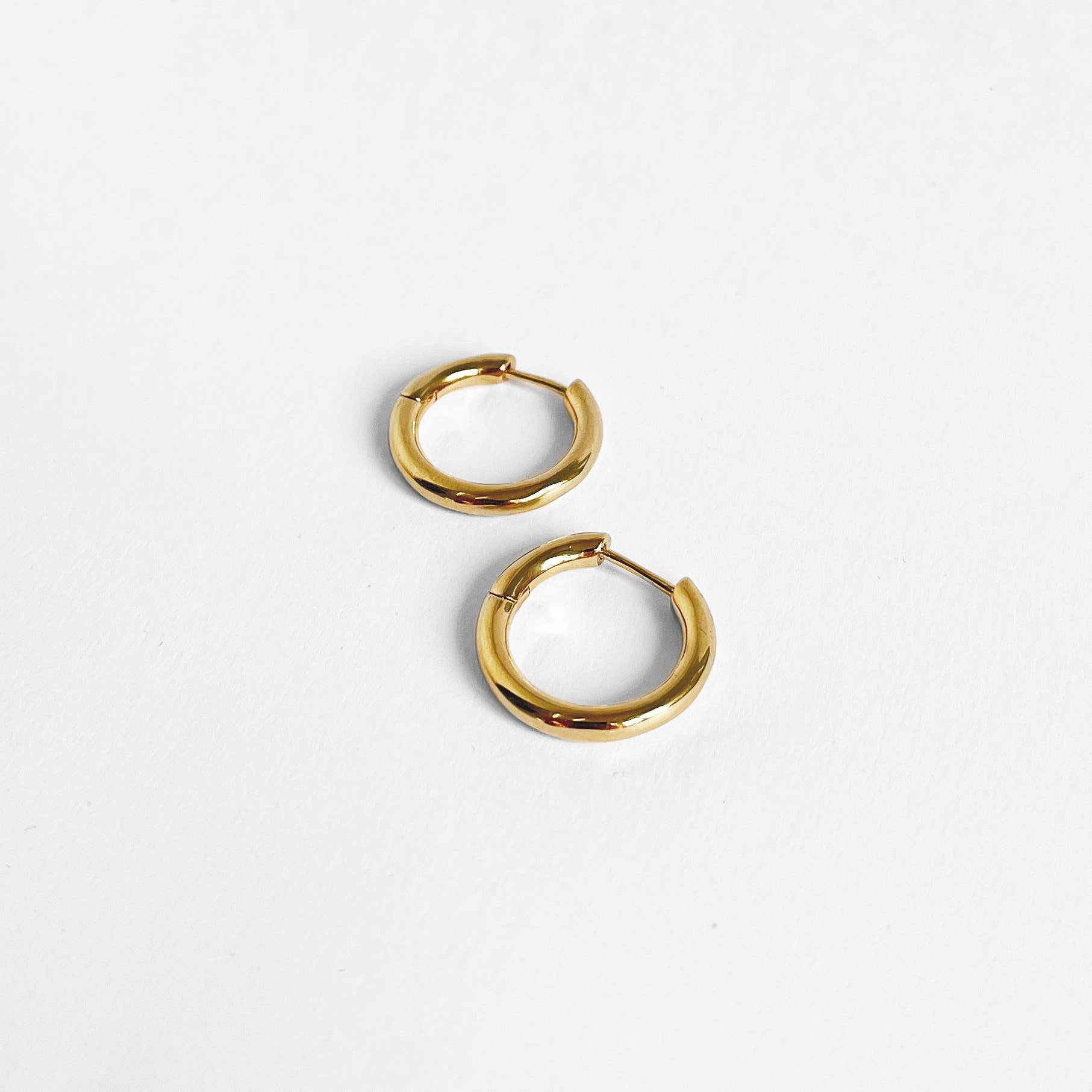 Kara Yoo | Uma Hoops - Gold