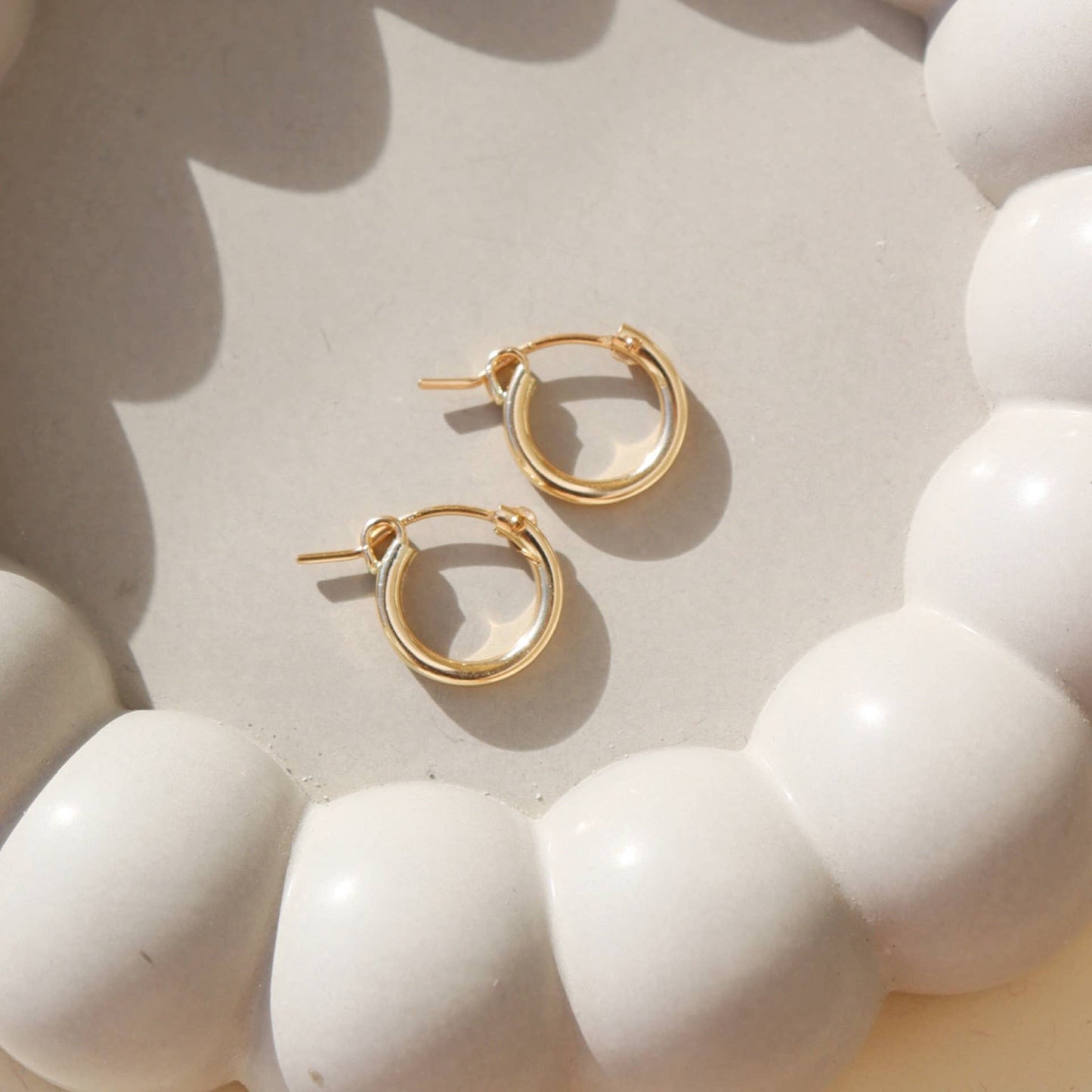 Token Jewelry | Classic Hoops - 14k Gold Fill / Classic