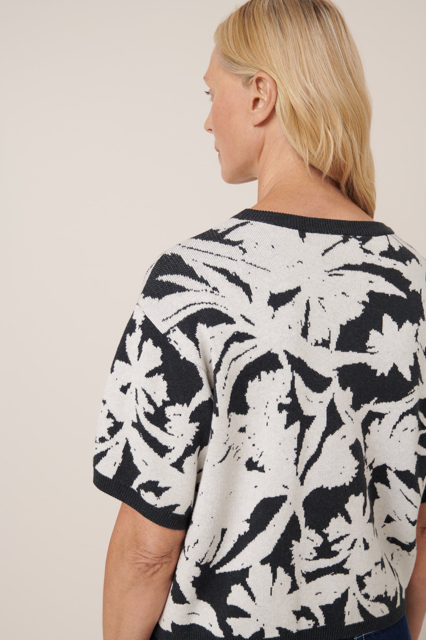 KOWTOW | Etched Top