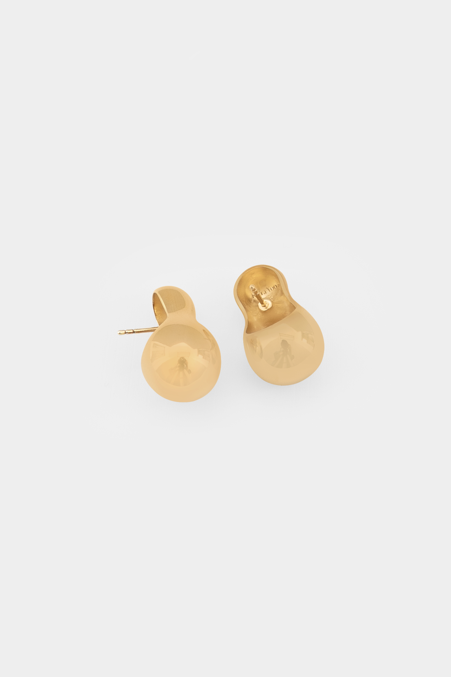 Kara Yoo | Willa Studs - Gold Plated
