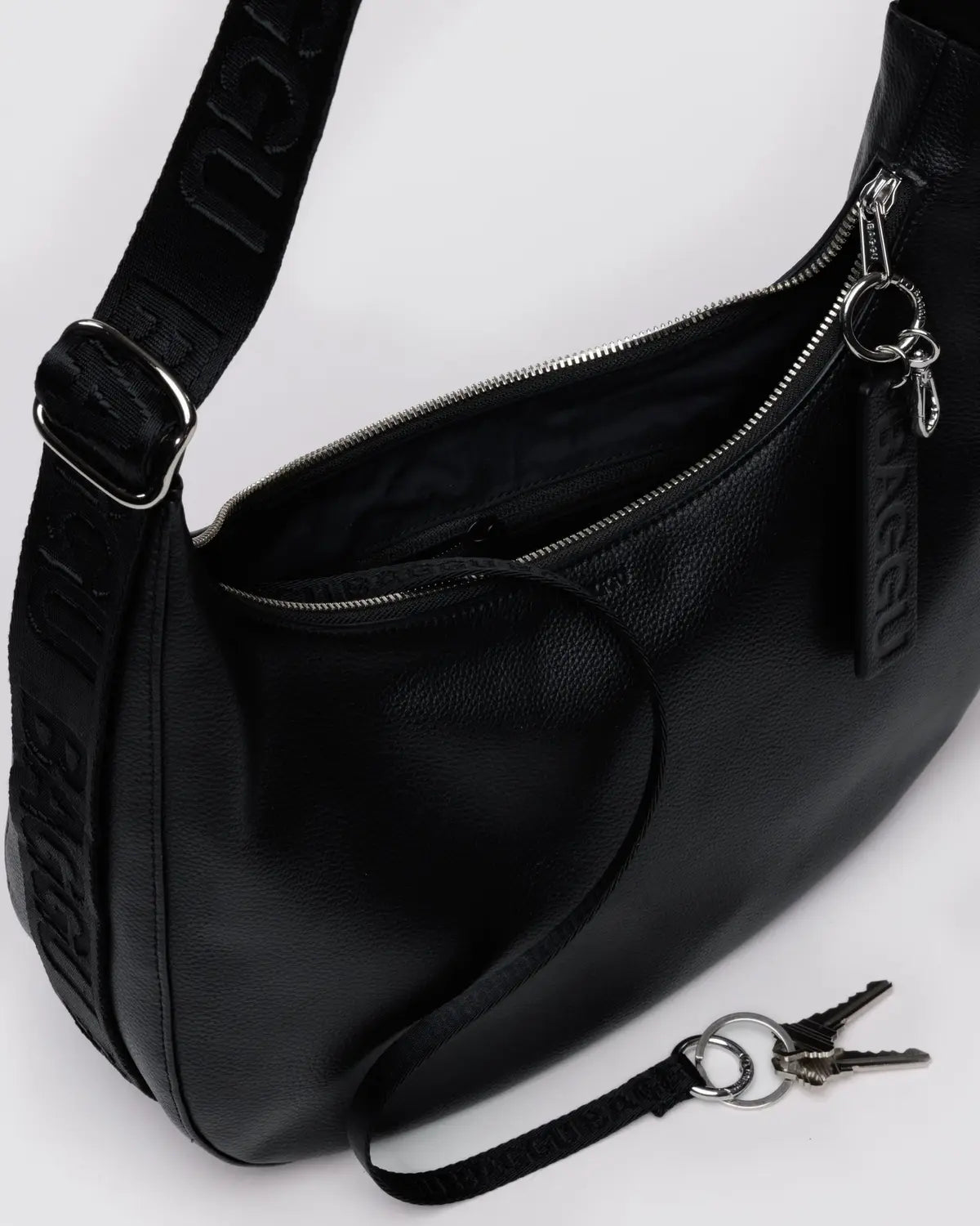 Baggu | Medium Recycled Leather Crescent Bag - Black